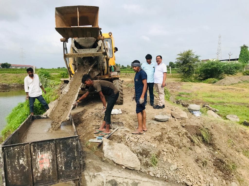 Concrete Channel Construction Work